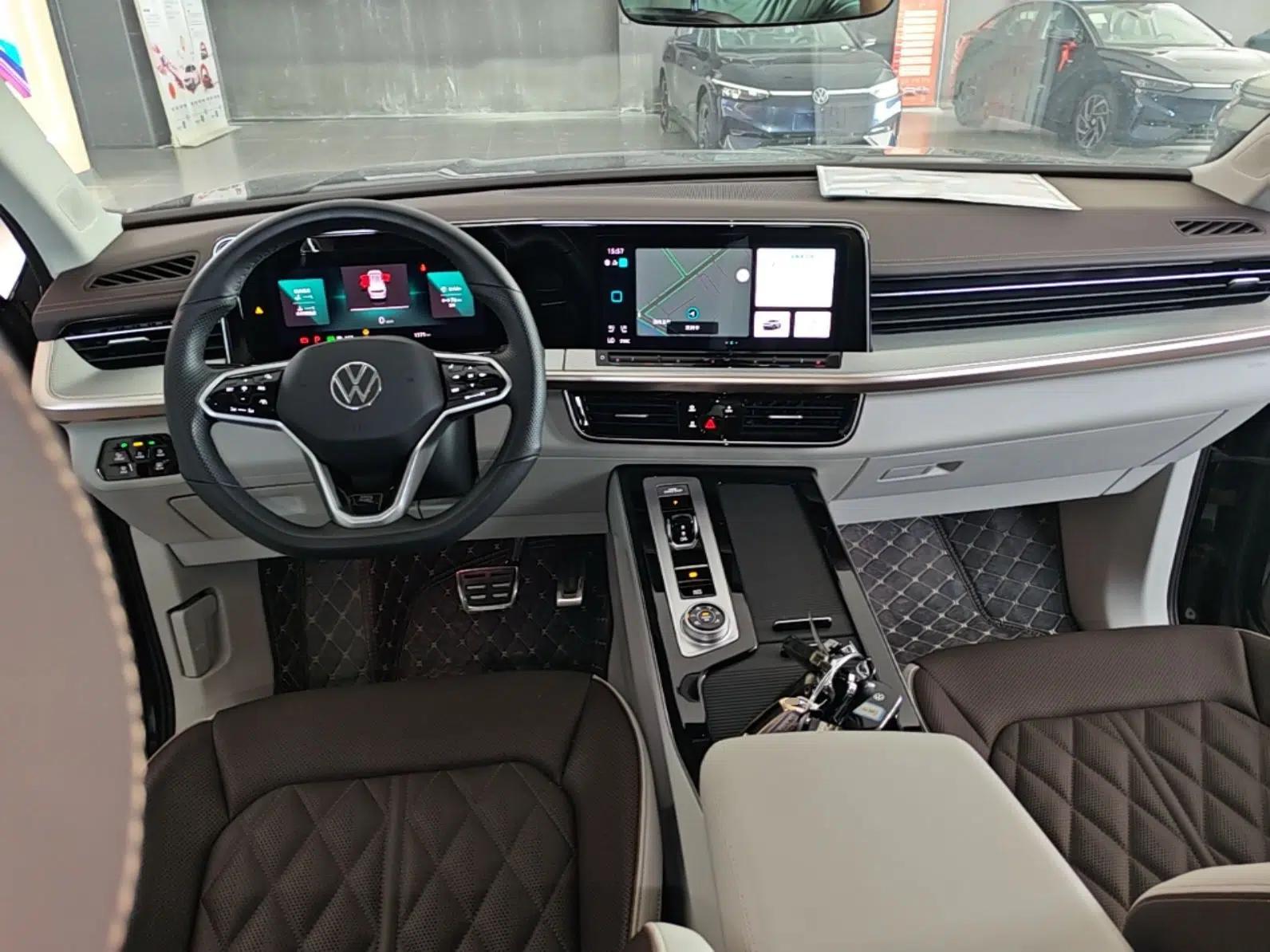 Volkswagen Tavendor 2023 380TSI Four-Wheel Drive R-Line Cruise Edition — миниатюра 13