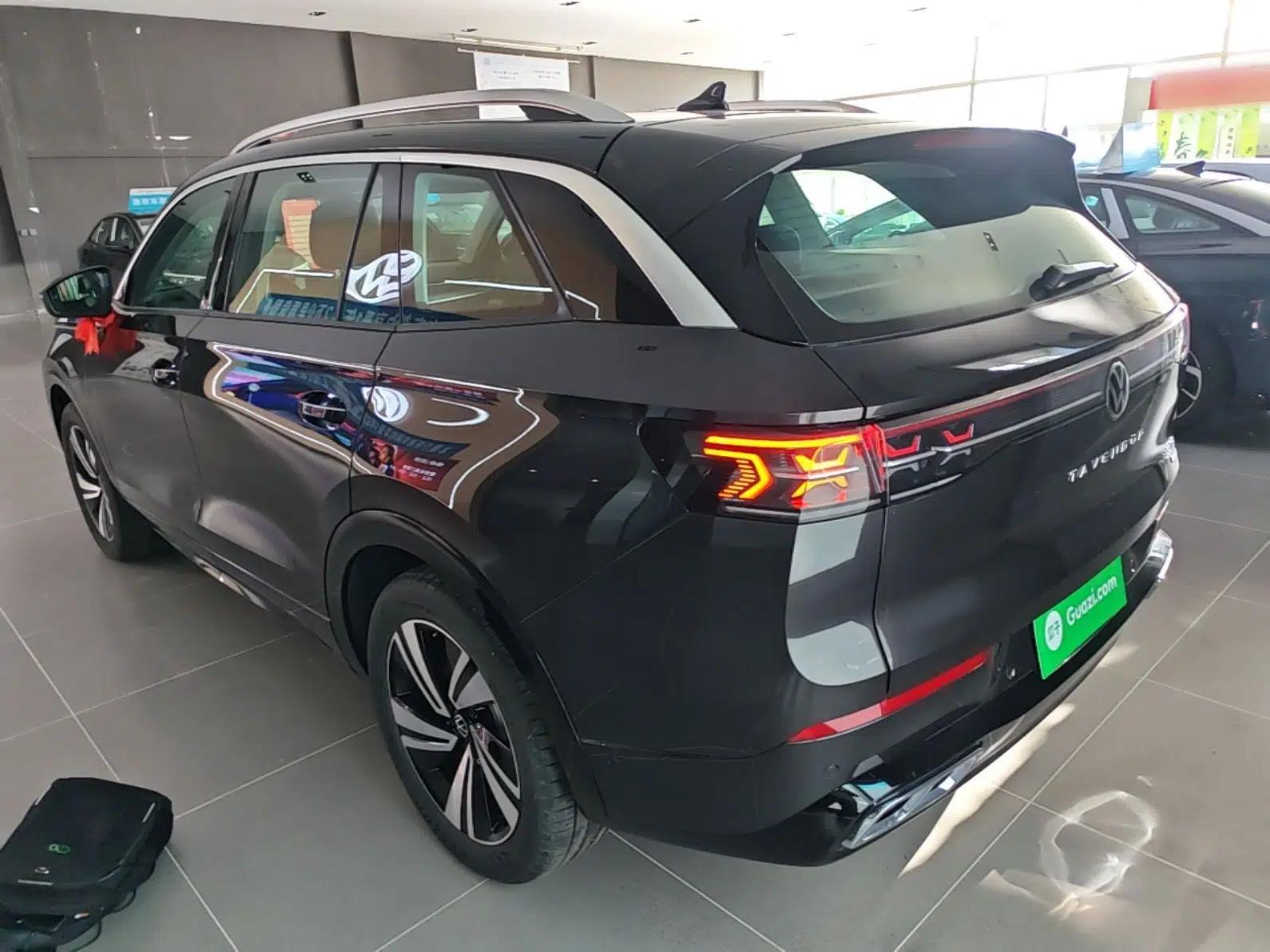 Volkswagen Tavendor 2023 380TSI Four-Wheel Drive R-Line Cruise Edition — миниатюра 4