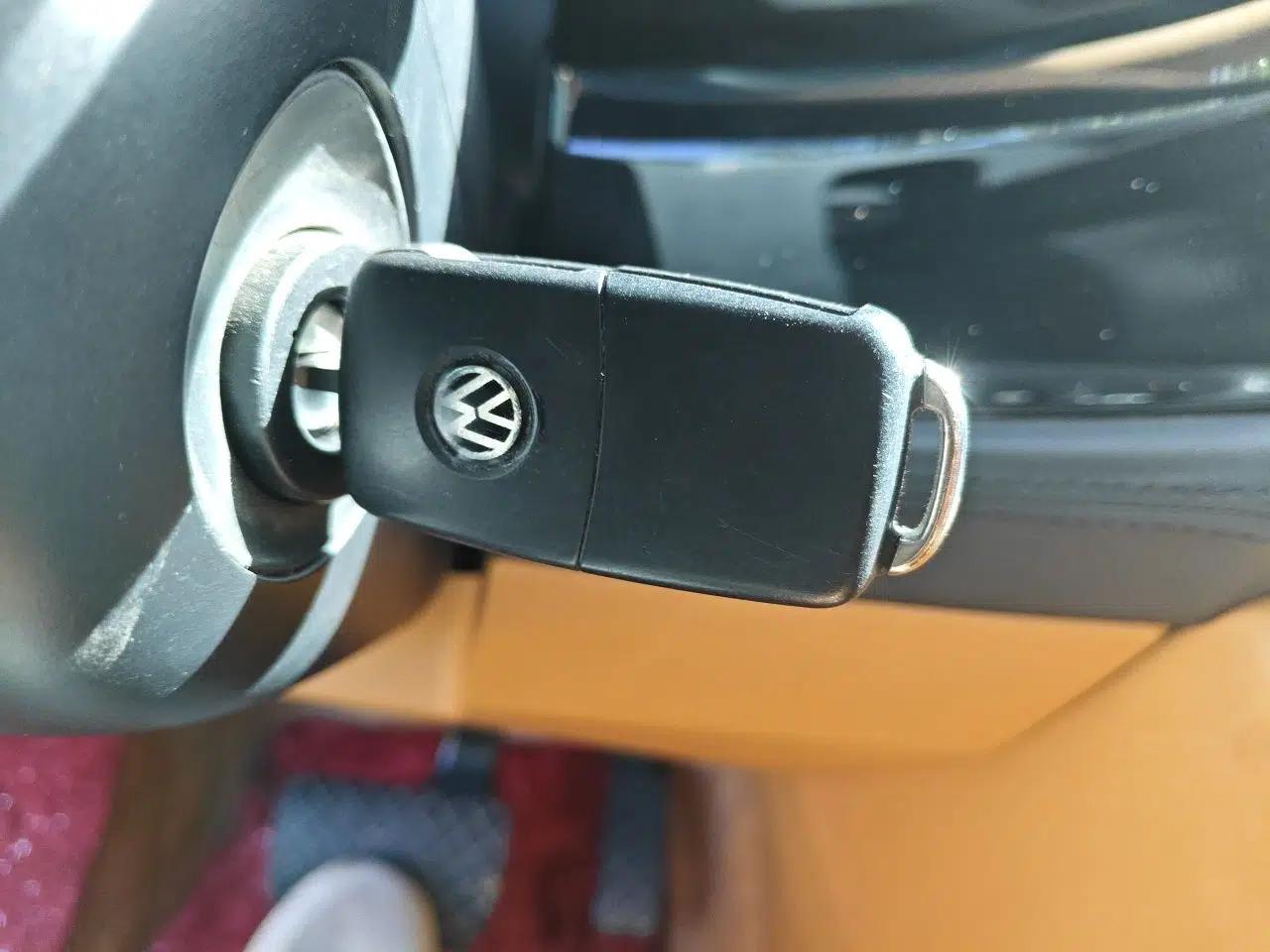 Volkswagen Caravelle 2017 2.0 TSI 4x4 Luxury Edition 7-Seater — миниатюра 9