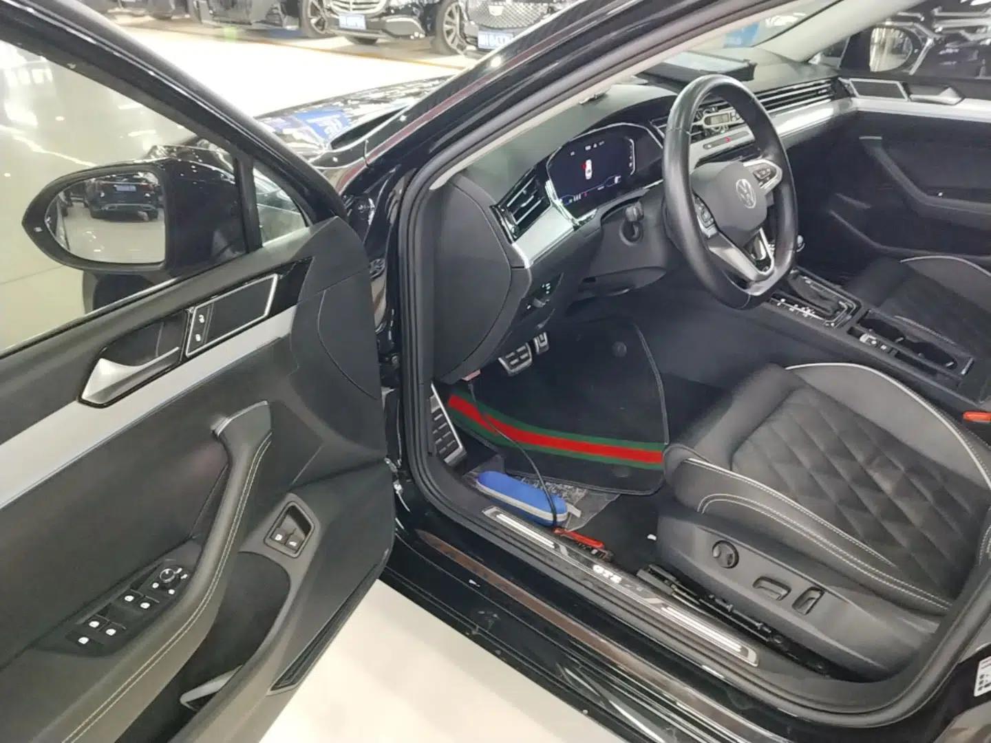 Volkswagen Magotan GTE Plug-in Hybrid 2022 GTE Luxury Model — миниатюра 18