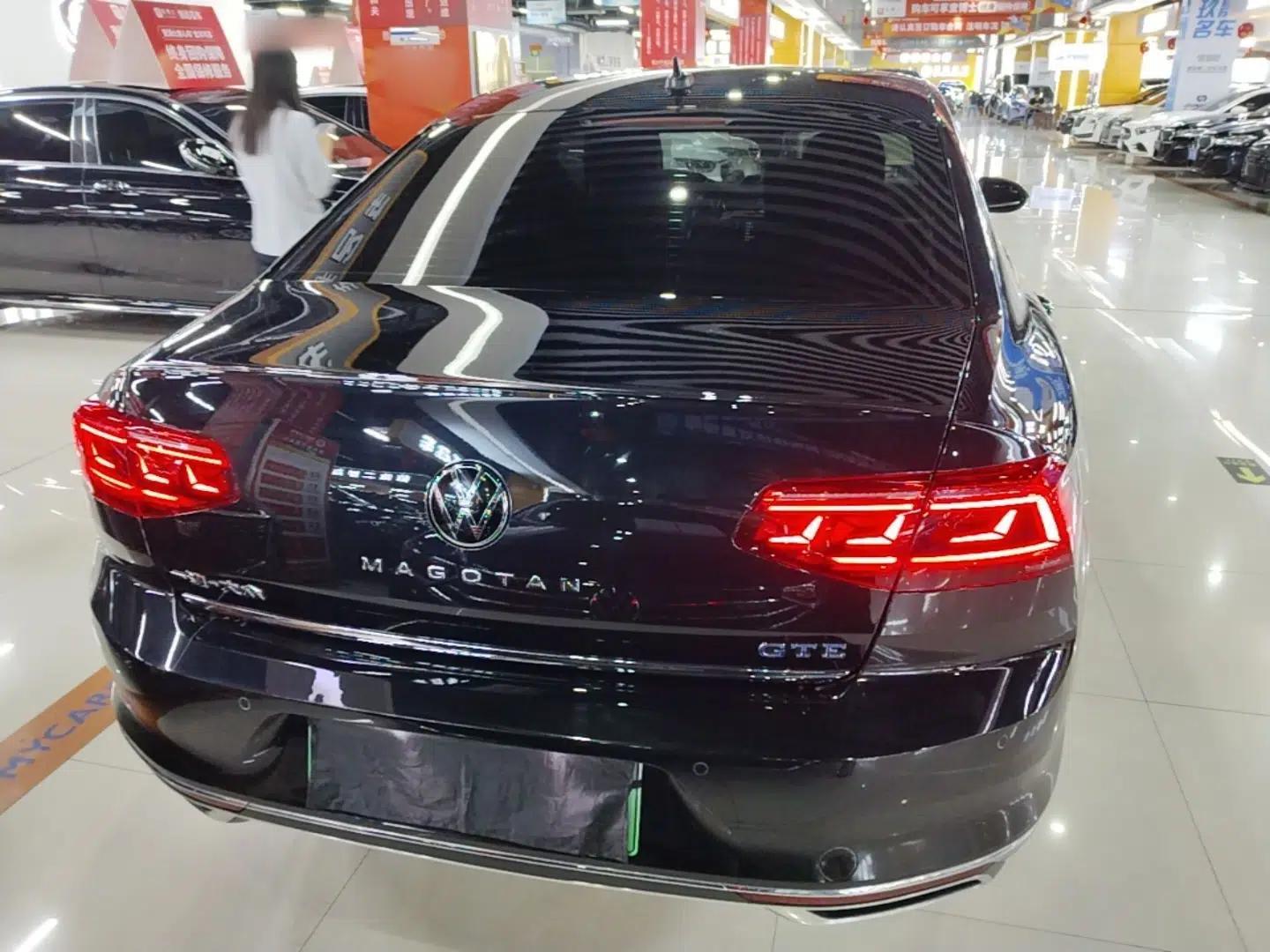 Volkswagen Magotan GTE Plug-in Hybrid 2022 GTE Luxury Model — миниатюра 3
