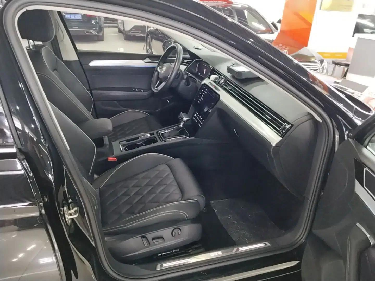 Volkswagen Magotan GTE Plug-in Hybrid 2022 GTE Luxury Model — миниатюра 23