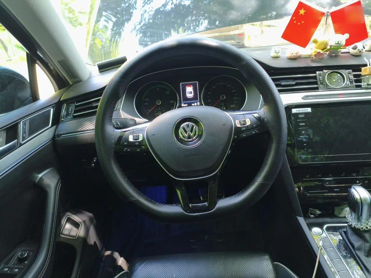 Volkswagen Magotan GTE Plug-in Hybrid 2020 GTE Luxury Model — миниатюра 11