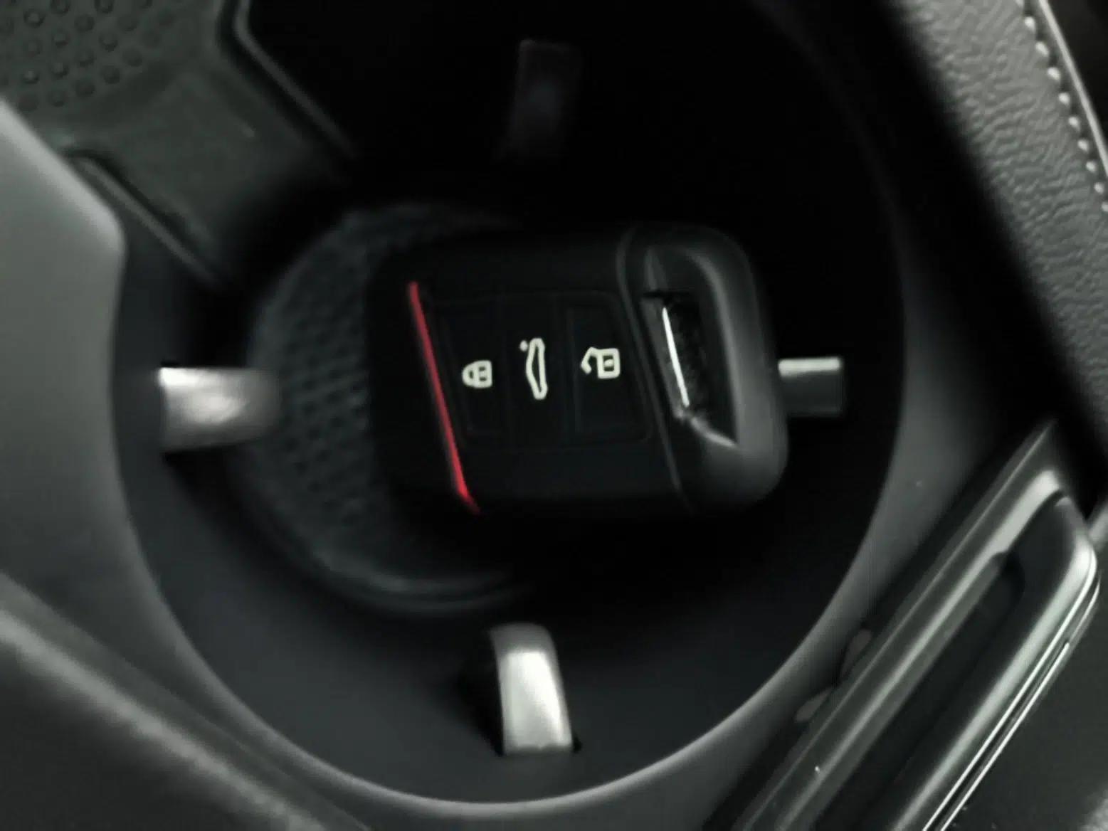 Volkswagen Magotan GTE Plug-in Hybrid 2020 GTE Luxury Model — миниатюра 12