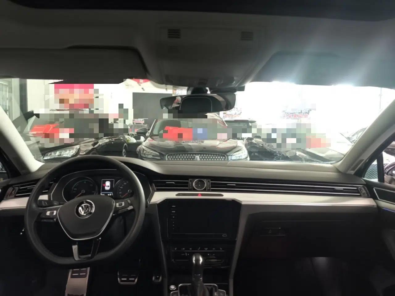 Volkswagen Magotan GTE Plug-in Hybrid 2020 GTE Luxury Model — миниатюра 13