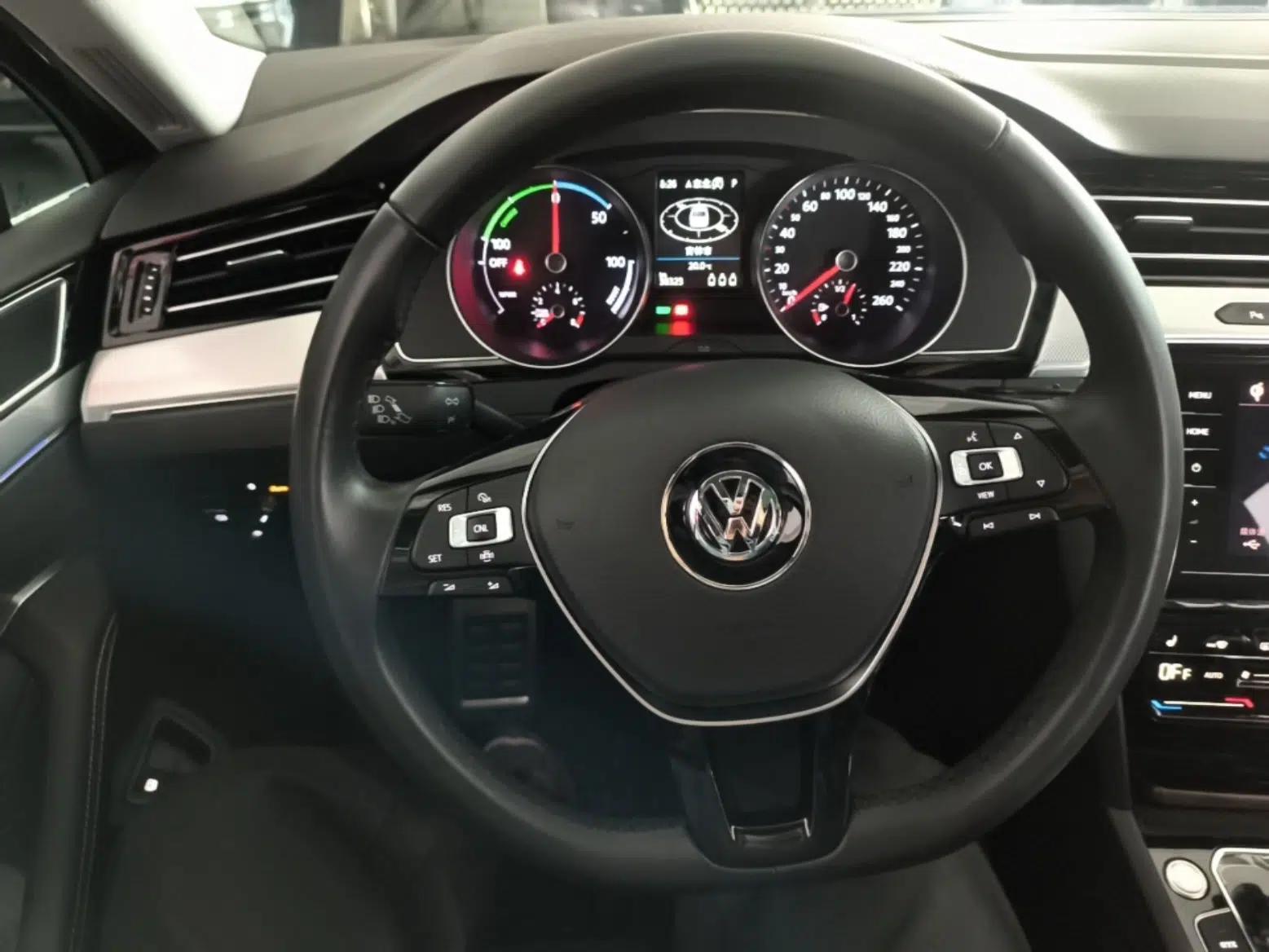 Volkswagen Magotan GTE Plug-in Hybrid 2020 GTE Luxury Model — миниатюра 14