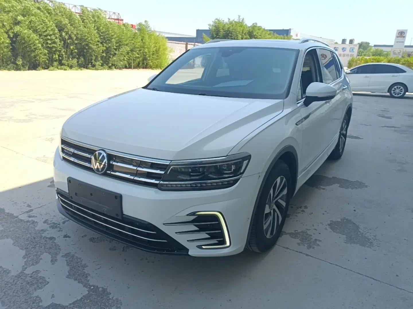 Volkswagen Tiguan L New Energy 2021 430 PHEV Plug-in Hybrid Flagship Edition — миниатюра 1