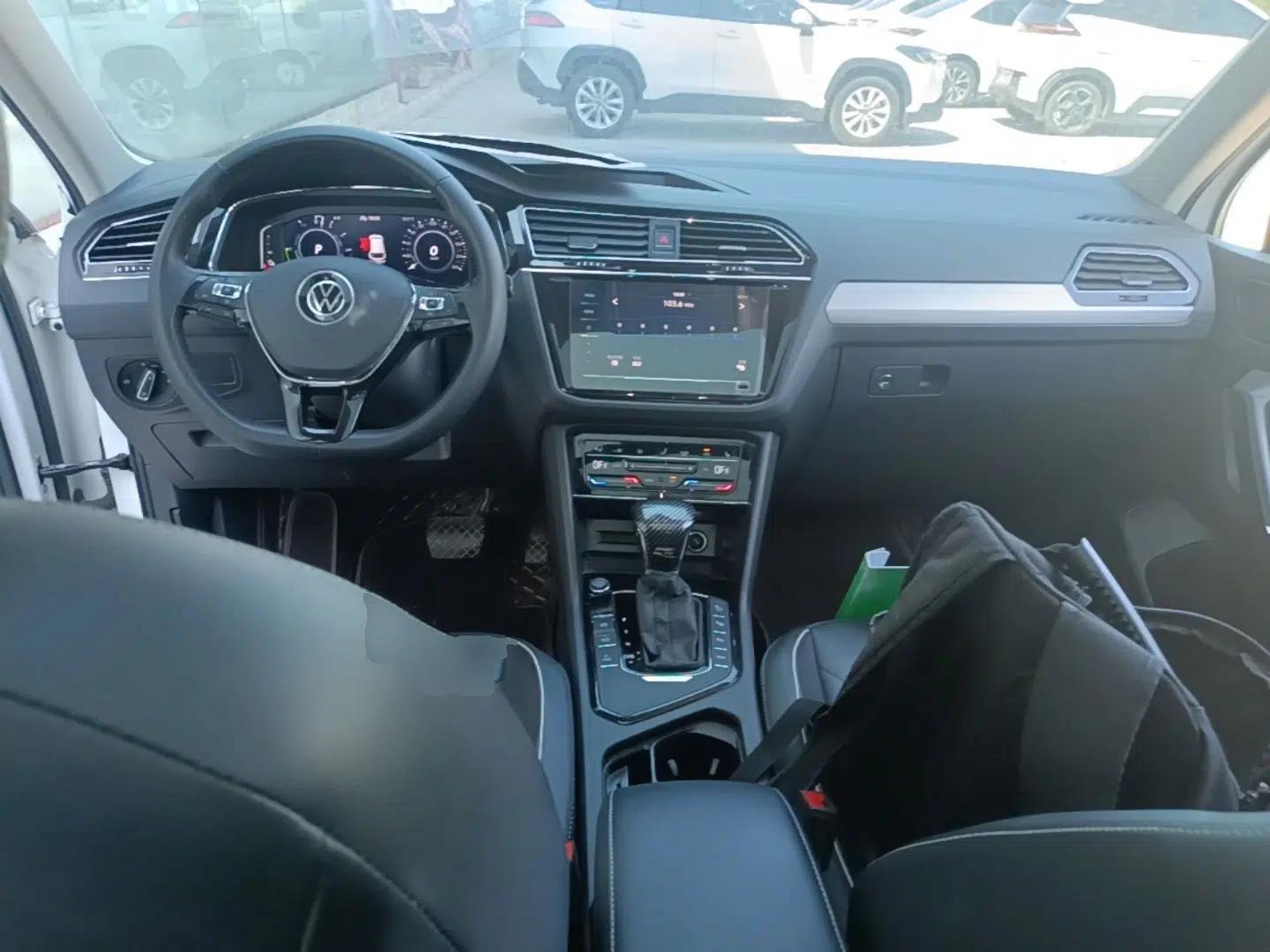 Volkswagen Tiguan L New Energy 2021 430 PHEV Plug-in Hybrid Flagship Edition — миниатюра 13