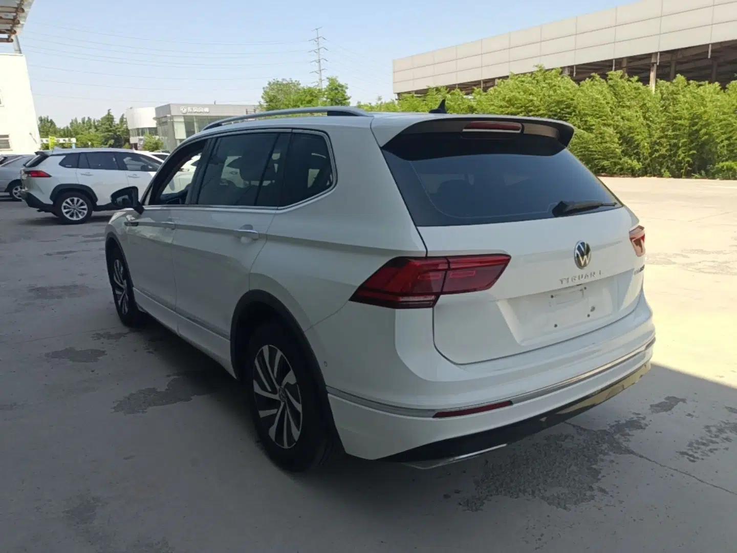 Volkswagen Tiguan L New Energy 2021 430 PHEV Plug-in Hybrid Flagship Edition — миниатюра 4
