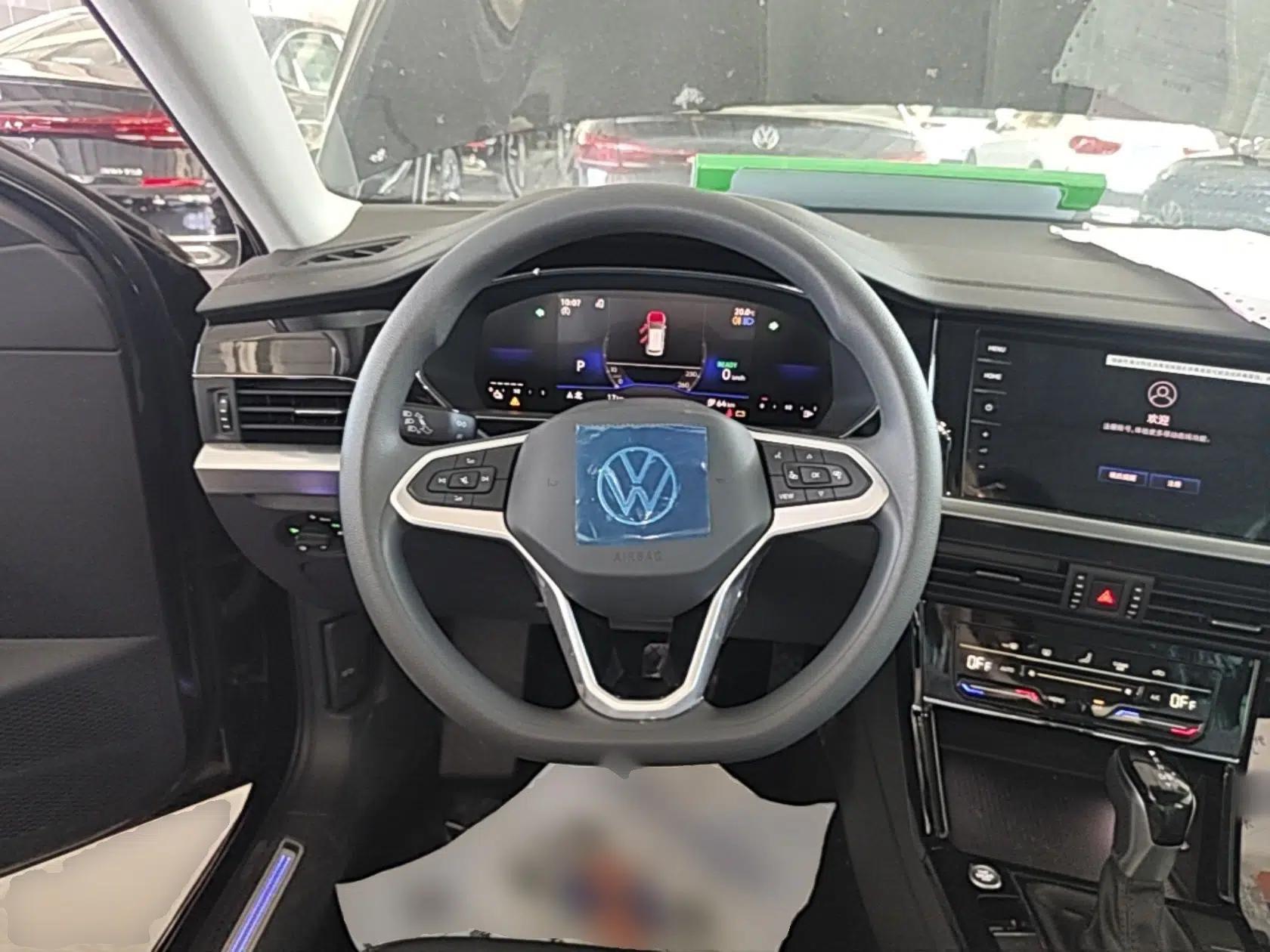 Volkswagen Passat New Energy 2025 430 PHEV Hybrid Business Edition — миниатюра 13