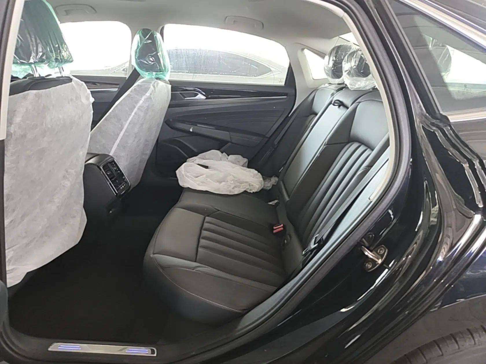 Volkswagen Passat New Energy 2025 430 PHEV Hybrid Business Edition — миниатюра 19