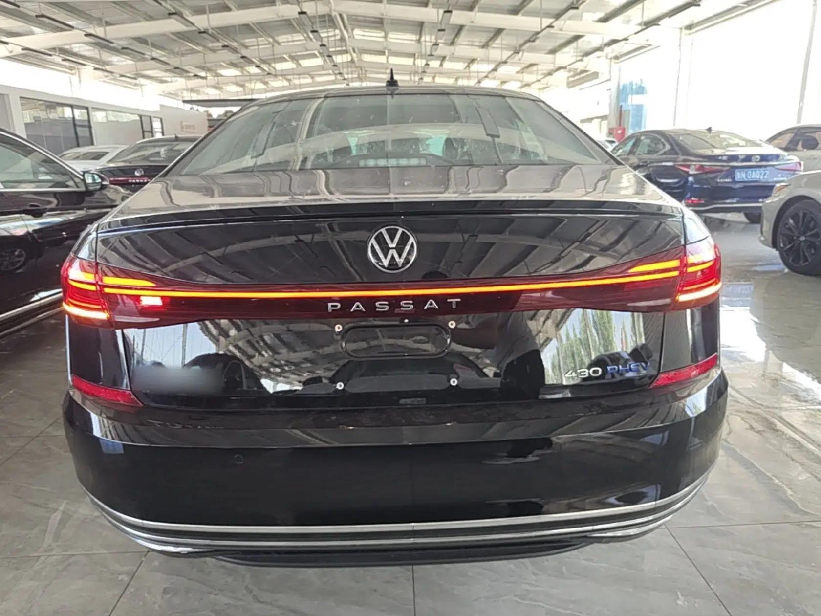 Volkswagen Passat New Energy 2025 430 PHEV Hybrid Business Edition — миниатюра 3