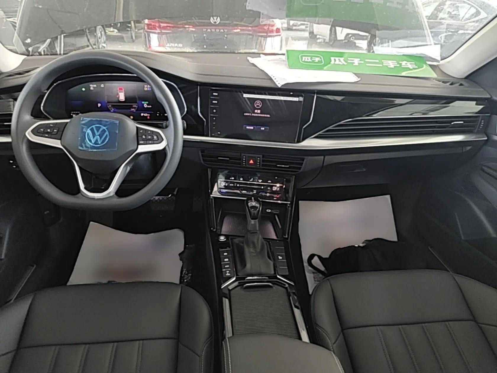 Volkswagen Passat New Energy 2025 430 PHEV Hybrid Business Edition — миниатюра 12