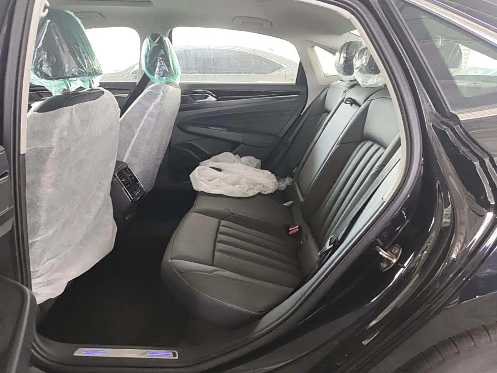 Volkswagen Passat New Energy 2025 430 PHEV Hybrid Business Edition — миниатюра 19