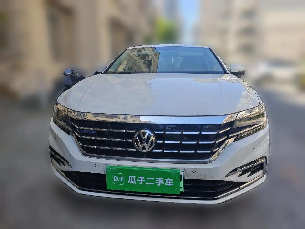 Volkswagen Passat New Energy 2020 430 PHEV Hybrid Luxury Edition China VI Standard — миниатюра 2