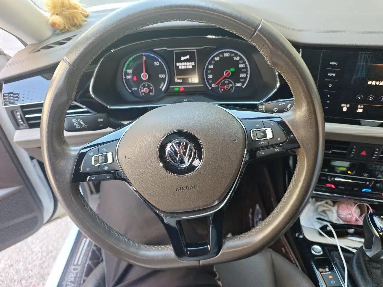 Volkswagen Passat New Energy 2020 430 PHEV Hybrid Luxury Edition China VI Standard — миниатюра 11