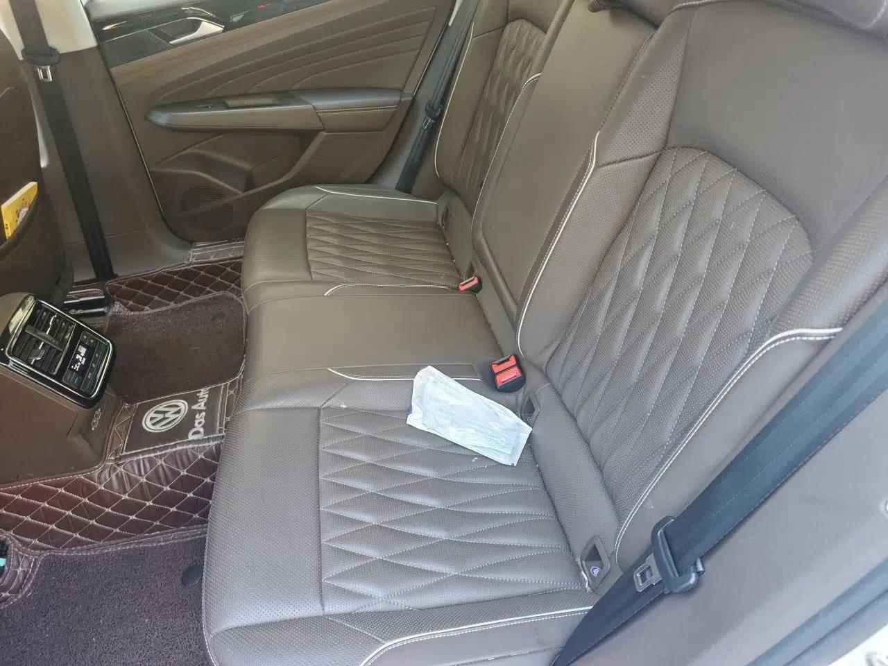 Volkswagen Passat New Energy 2020 430 PHEV Hybrid Luxury Edition China VI Standard — миниатюра 18