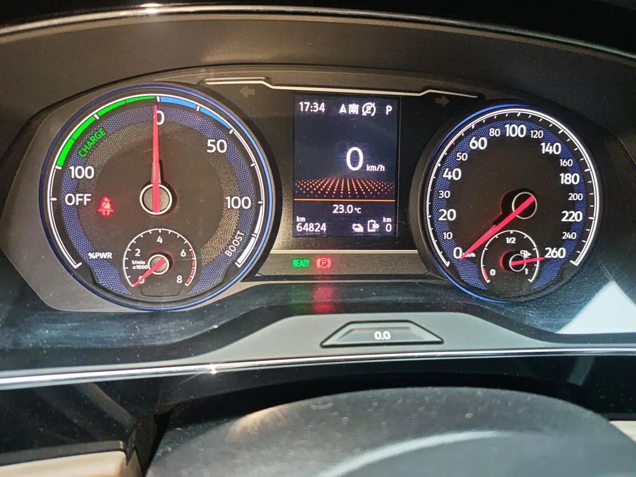 Volkswagen Passat New Energy 2020 430 PHEV Hybrid Luxury Edition China VI Standard — миниатюра 13