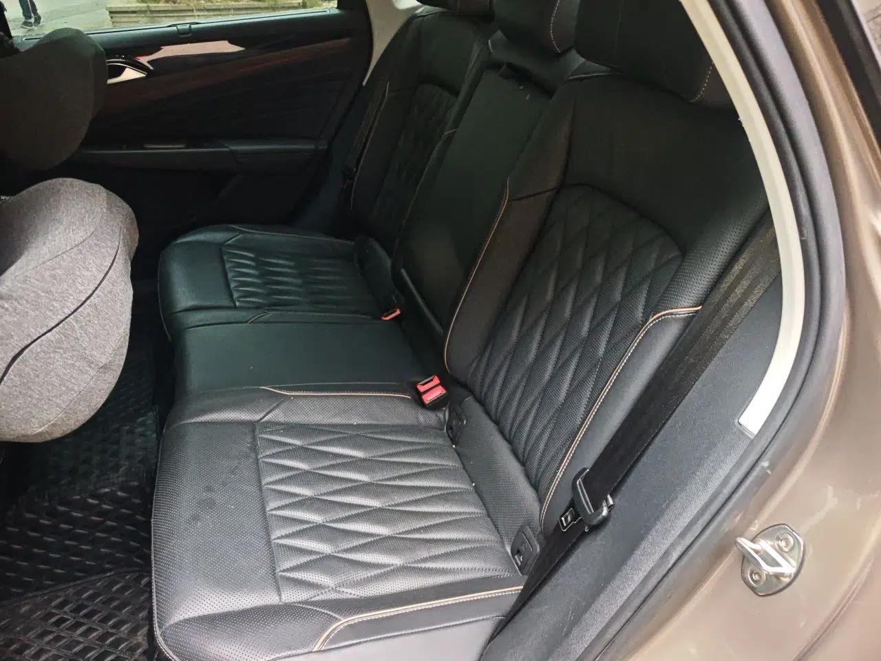Volkswagen Passat New Energy 2020 430 PHEV Hybrid Luxury Edition China VI Standard — миниатюра 18