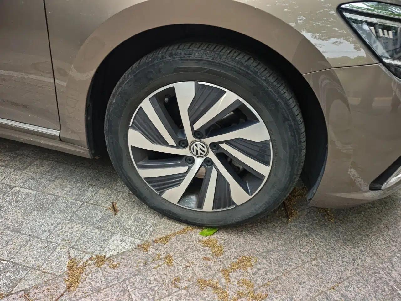 Volkswagen Passat New Energy 2020 430 PHEV Hybrid Luxury Edition China VI Standard — миниатюра 8