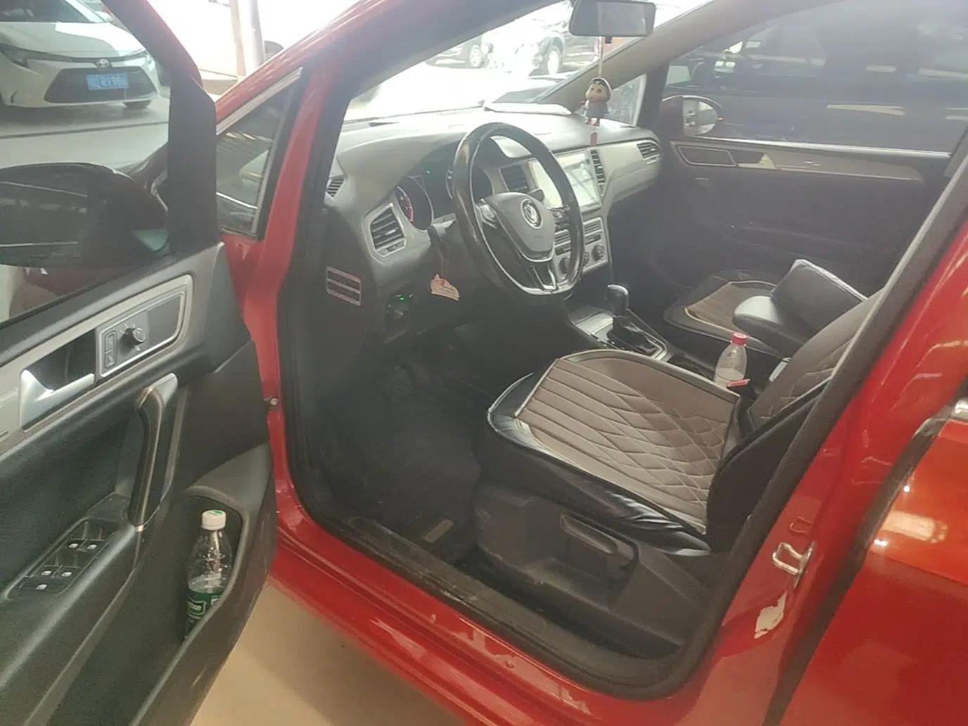 Volkswagen Golf Sportsvan 2016 230TSI Automatic Trend Edition — миниатюра 19