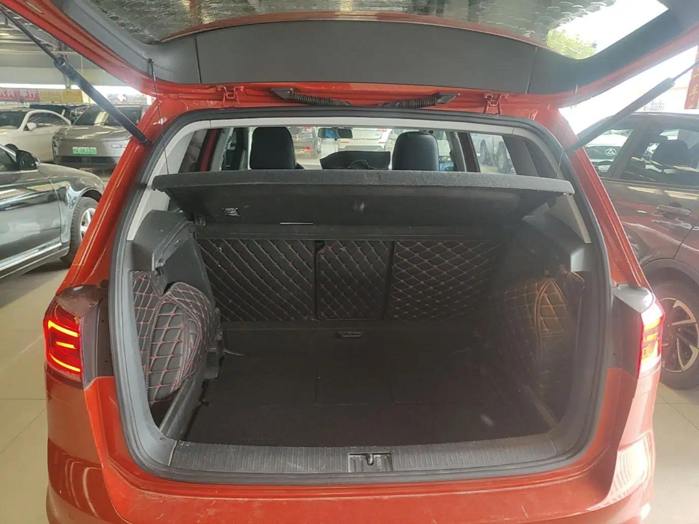 Volkswagen Golf Sportsvan 2016 230TSI Automatic Trend Edition — миниатюра 22