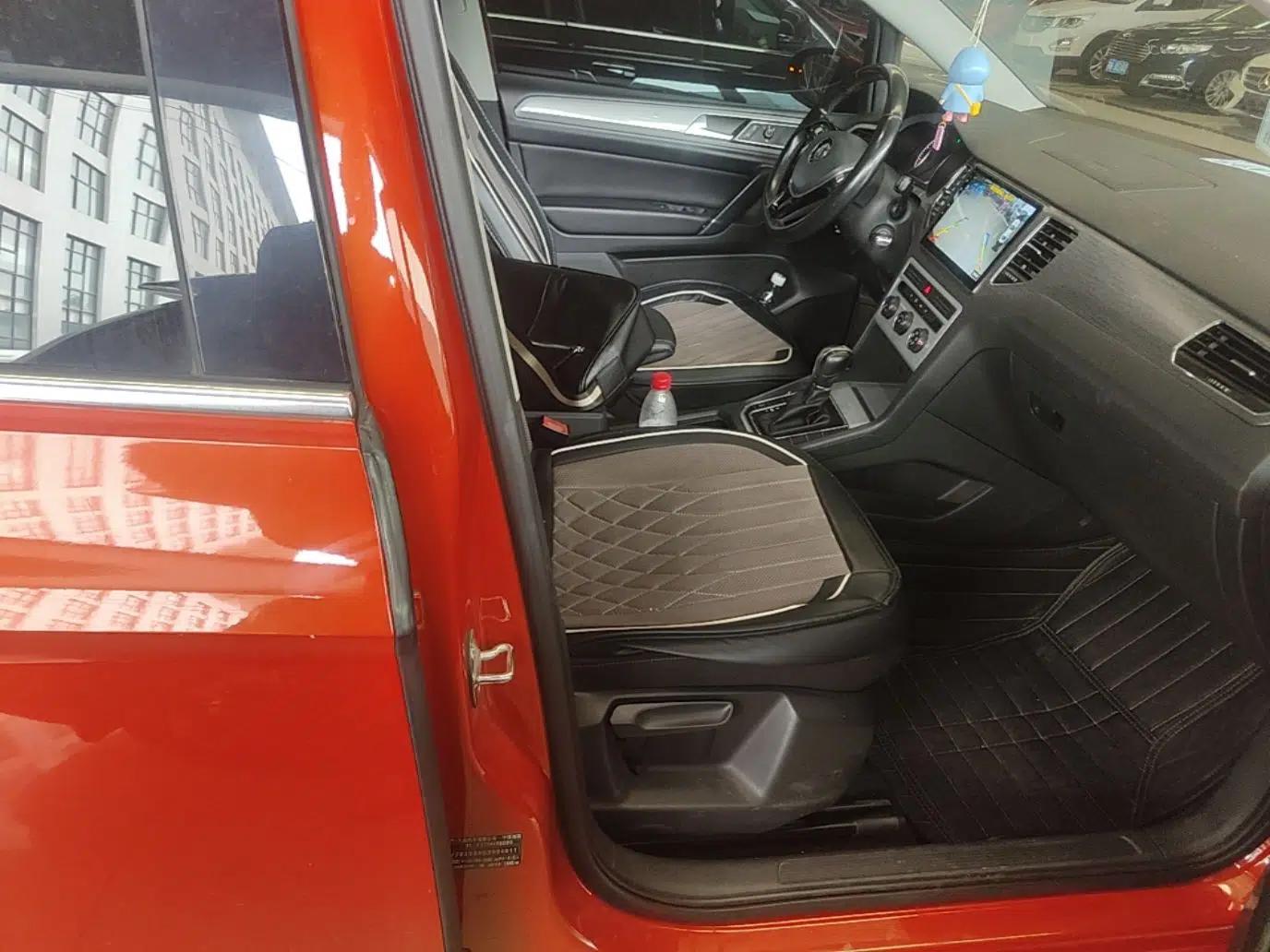 Volkswagen Golf Sportsvan 2016 230TSI Automatic Trend Edition — миниатюра 23