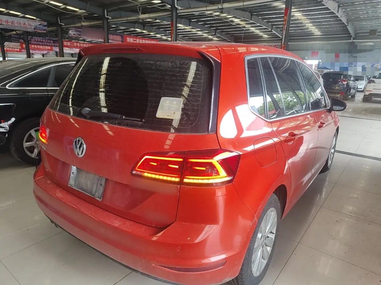 Volkswagen Golf Sportsvan 2016 230TSI Automatic Trend Edition — миниатюра 6