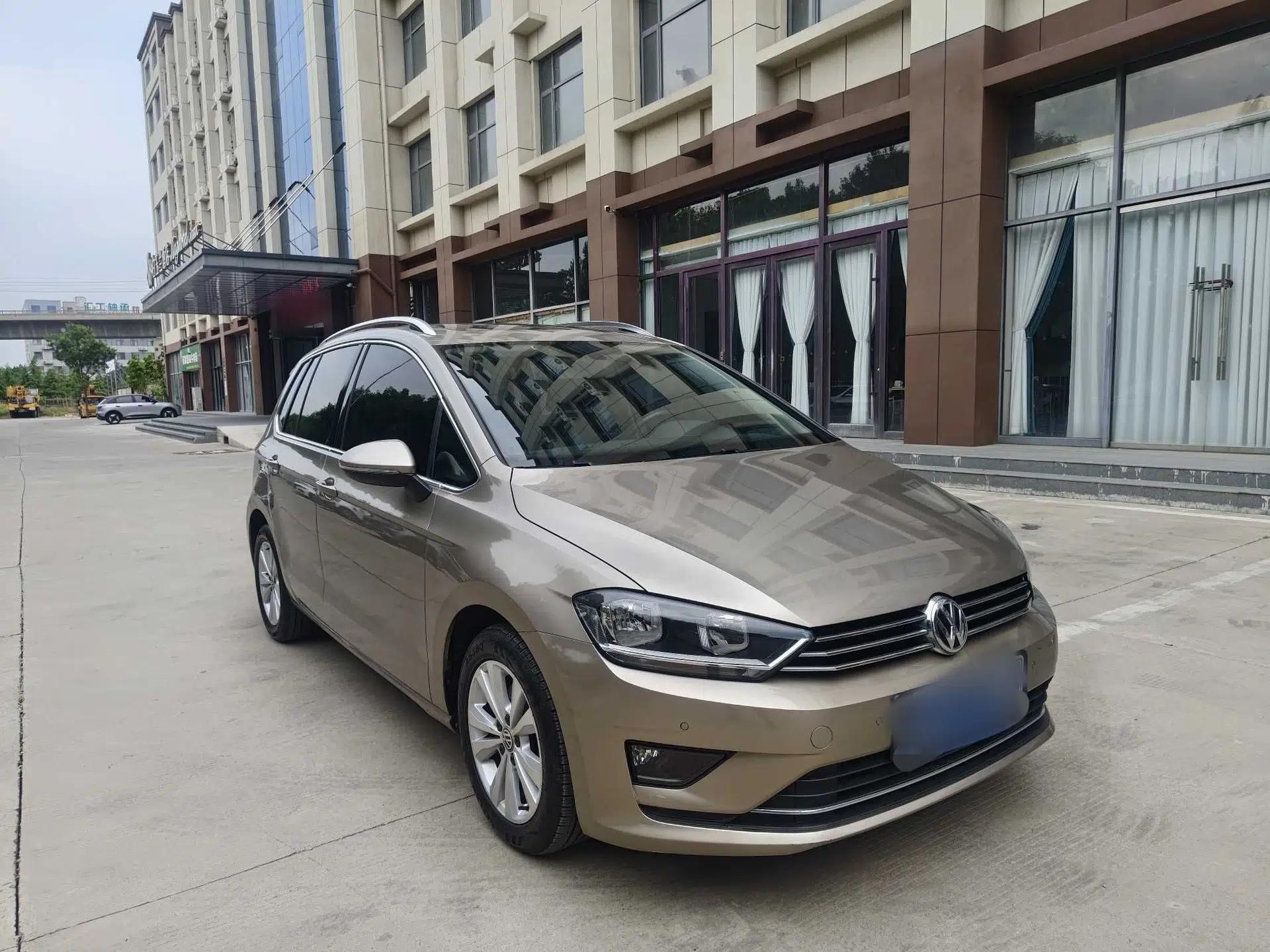 Volkswagen Golf Sportsvan 2018 230TSI Automatic Trend Edition — миниатюра 11