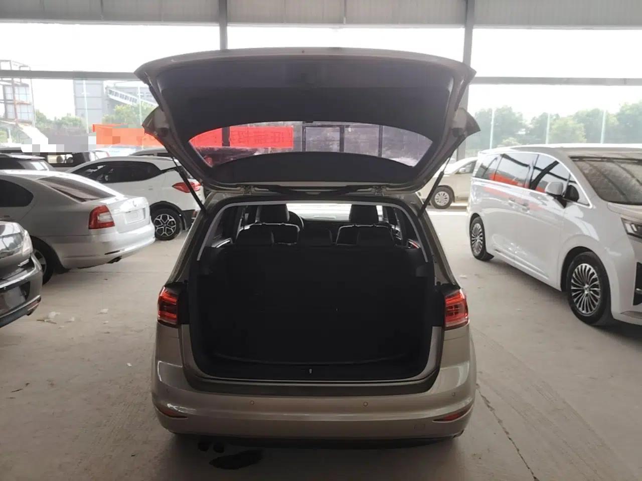 Volkswagen Golf Sportsvan 2018 230TSI Automatic Trend Edition — миниатюра 19