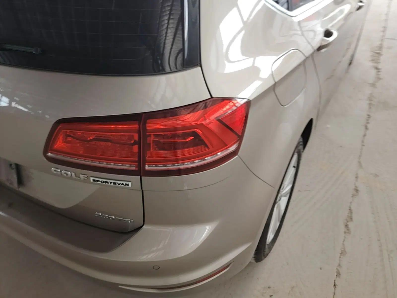 Volkswagen Golf Sportsvan 2018 230TSI Automatic Trend Edition — миниатюра 3