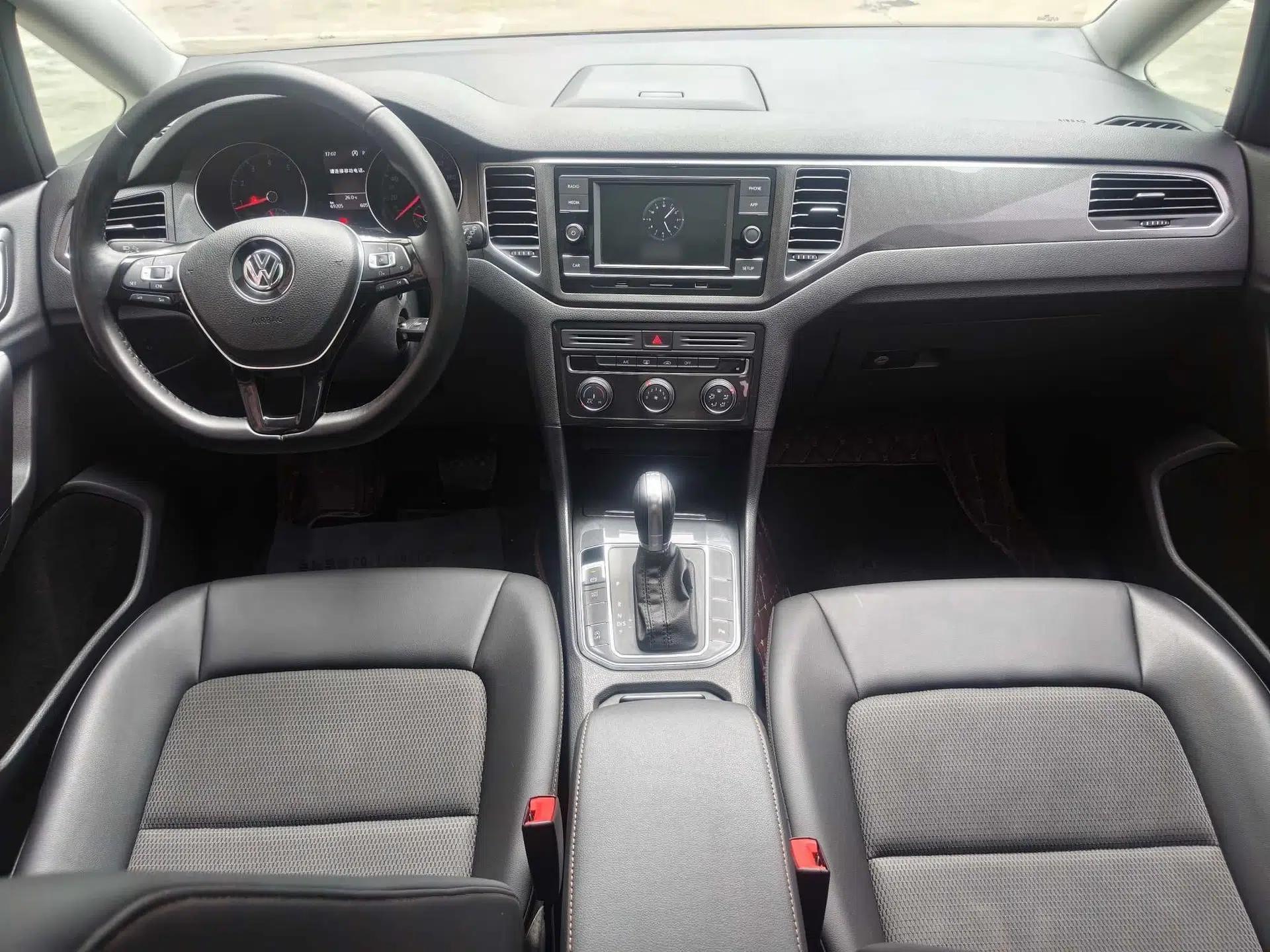 Volkswagen Golf Sportsvan 2018 230TSI Automatic Trend Edition — миниатюра 22