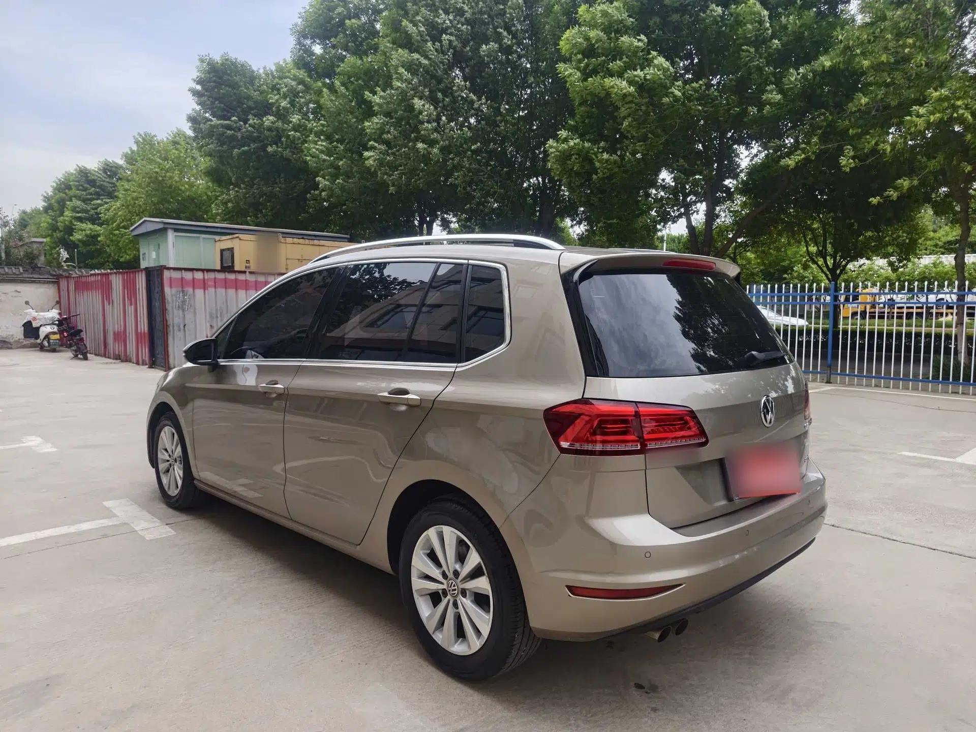 Volkswagen Golf Sportsvan 2018 230TSI Automatic Trend Edition — миниатюра 9
