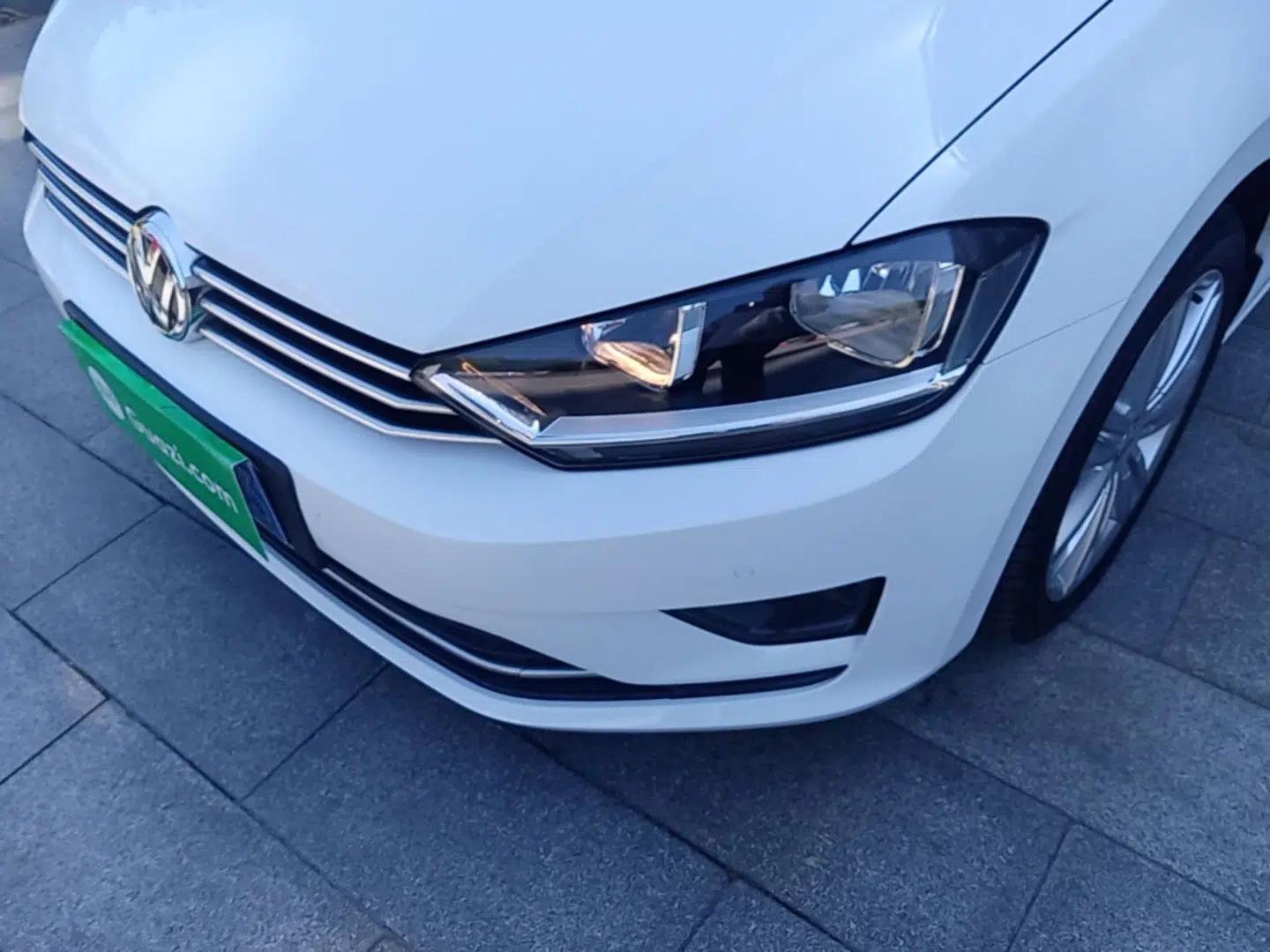 Volkswagen Golf Sportsvan 2016 280TSI Automatic Luxury Model — миниатюра 2