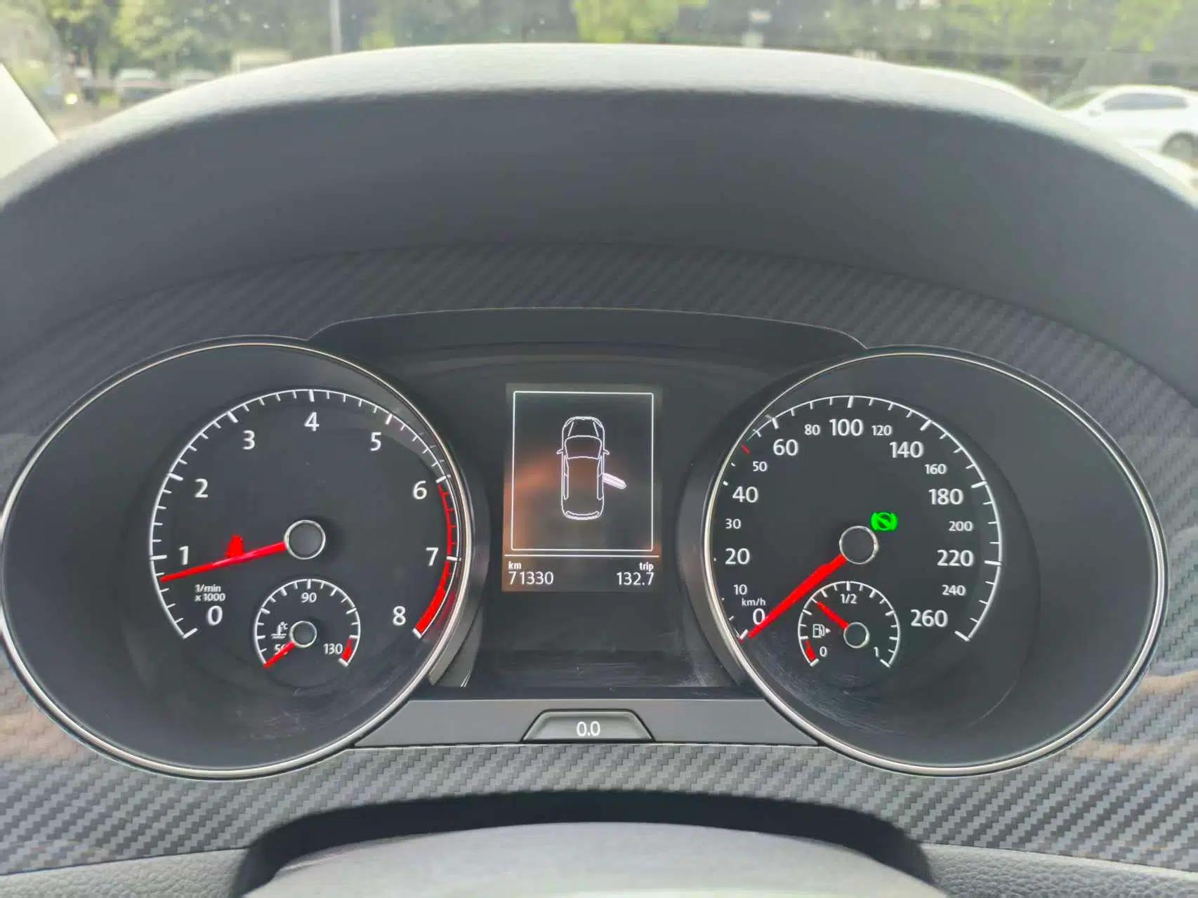Volkswagen Golf Sportsvan 2016 280TSI Automatic Luxury Model — миниатюра 25