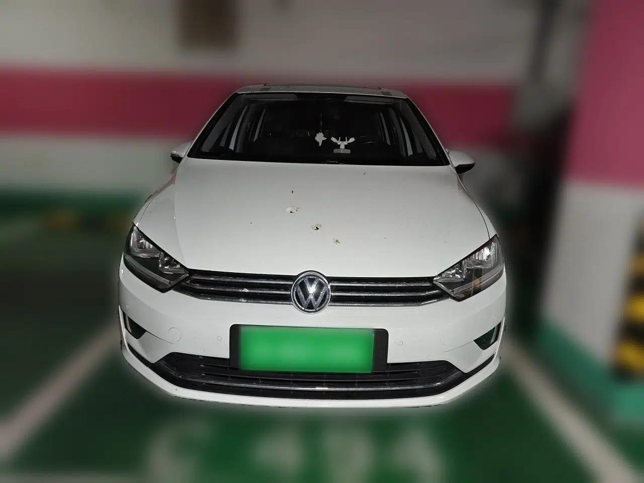 Volkswagen Golf Sportsvan 2016 230TSI Manual Entry-Level Trim — миниатюра 2