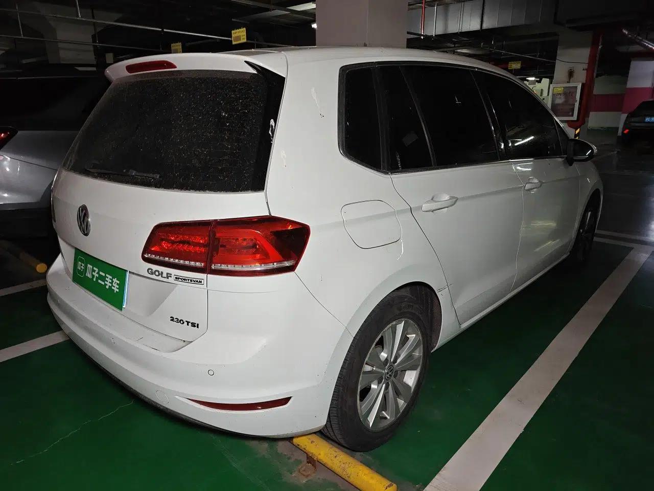 Volkswagen Golf Sportsvan 2016 230TSI Manual Entry-Level Trim — миниатюра 6