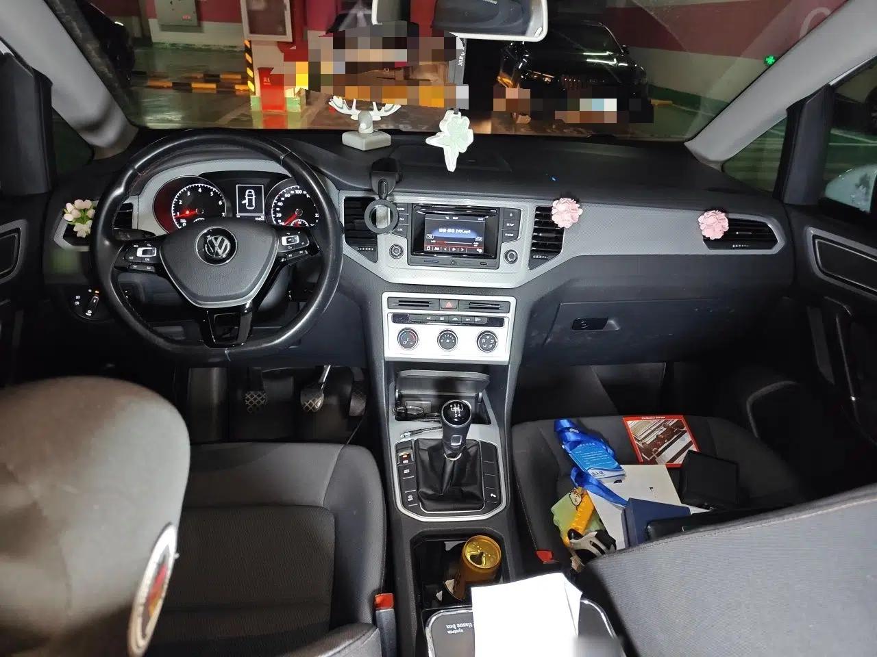 Volkswagen Golf Sportsvan 2016 230TSI Manual Entry-Level Trim — миниатюра 10