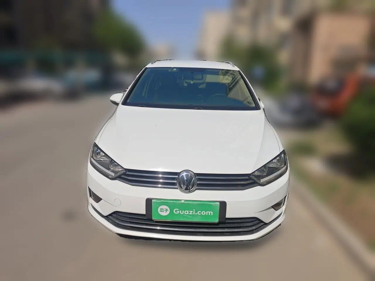 Volkswagen Golf Sportsvan 2018 1.6L Automatic Comfort Model — миниатюра 2