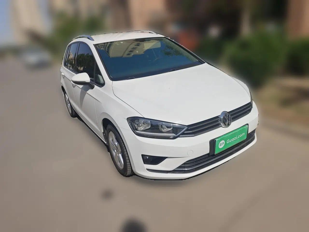 Volkswagen Golf Sportsvan 2018 1.6L Automatic Comfort Model — миниатюра 3