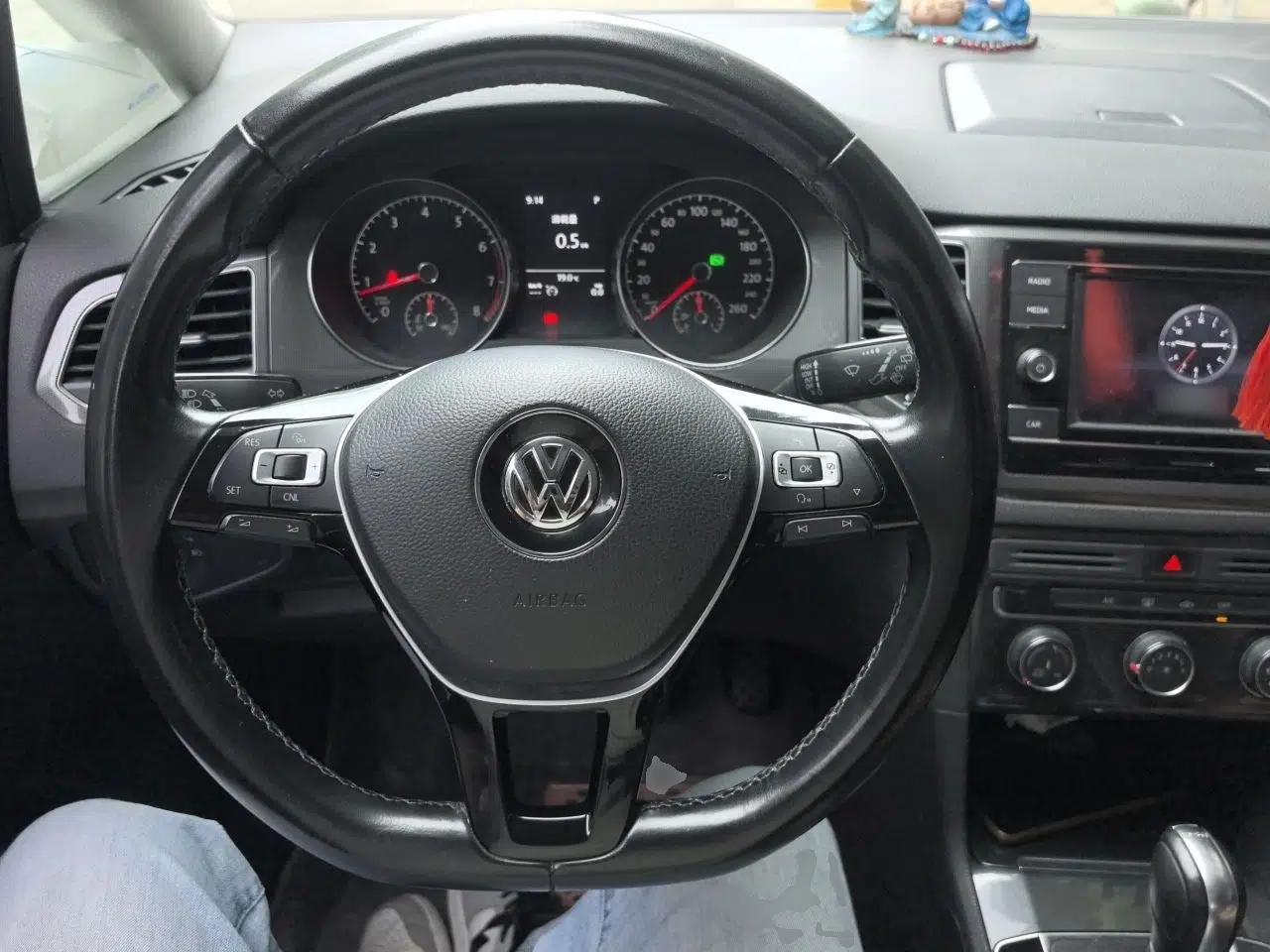 Volkswagen Golf Sportsvan 2016 230TSI Automatic Trend Edition — миниатюра 11