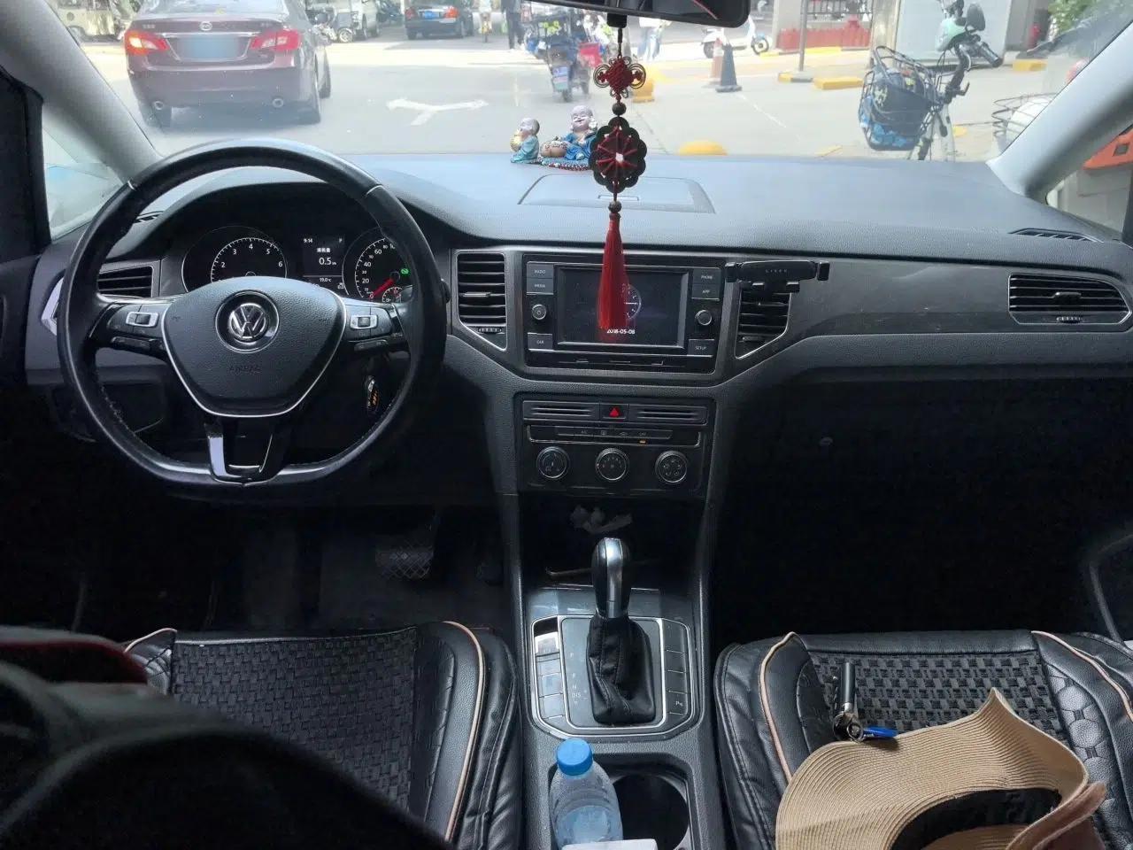 Volkswagen Golf Sportsvan 2016 230TSI Automatic Trend Edition — миниатюра 10