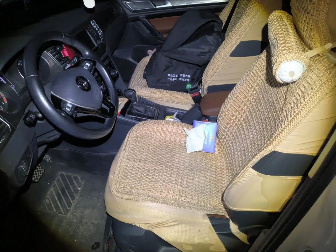 Volkswagen Golf Sportsvan 2016 230TSI Automatic Luxury Version — миниатюра 16