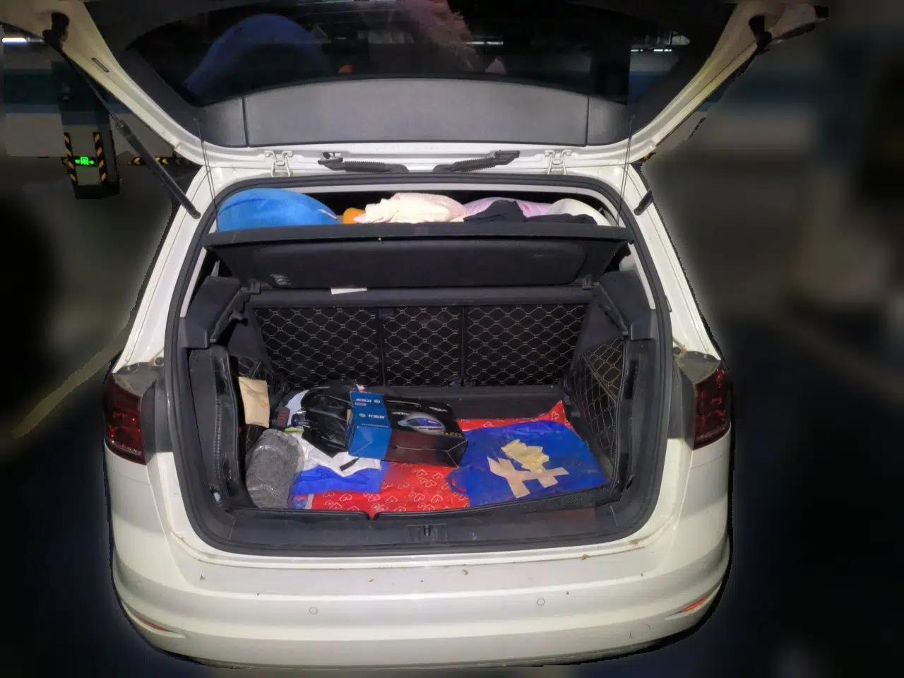 Volkswagen Golf Sportsvan 2016 230TSI Automatic Luxury Version — миниатюра 20