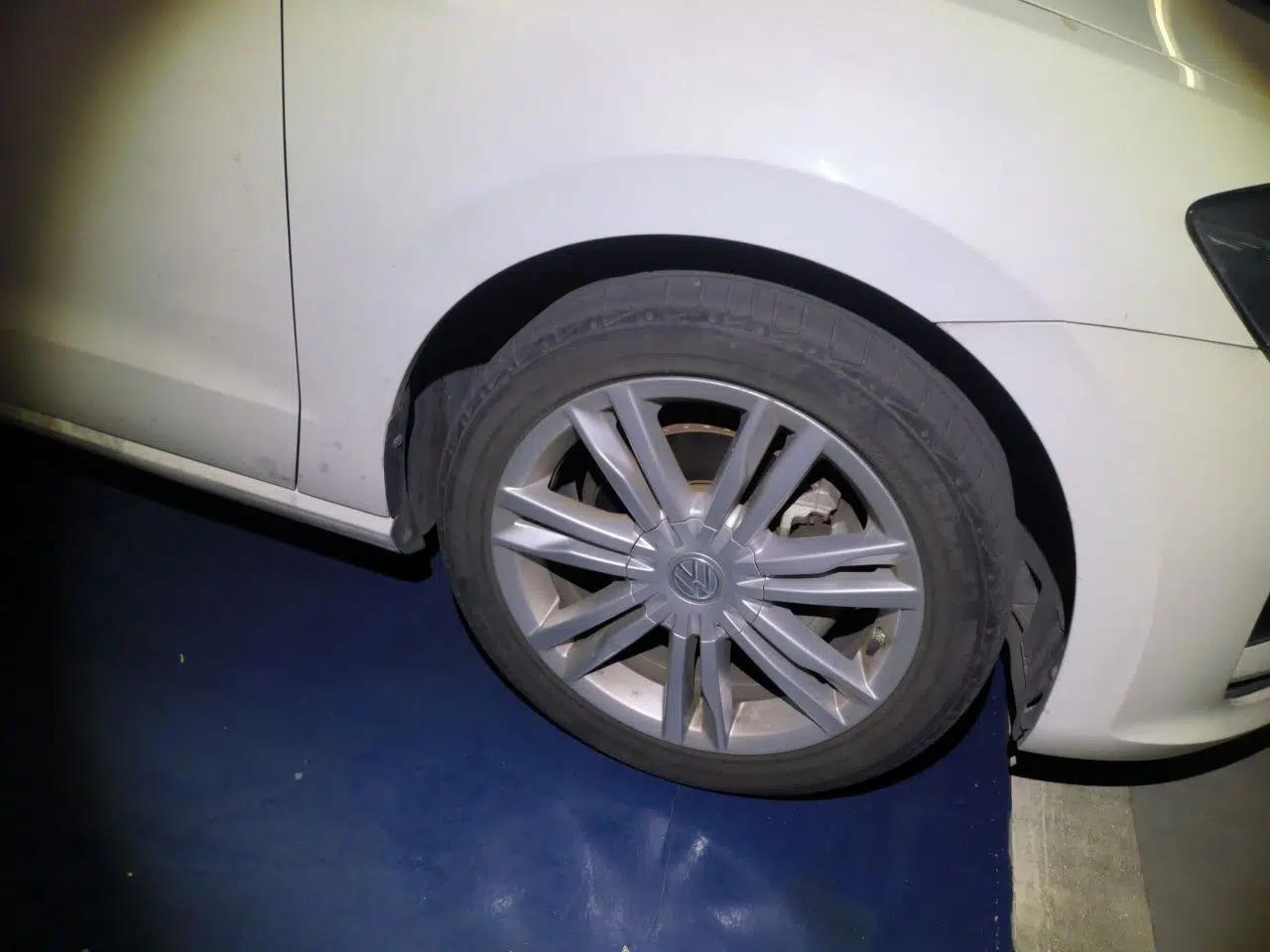 Volkswagen Golf Sportsvan 2016 230TSI Automatic Luxury Version — миниатюра 8