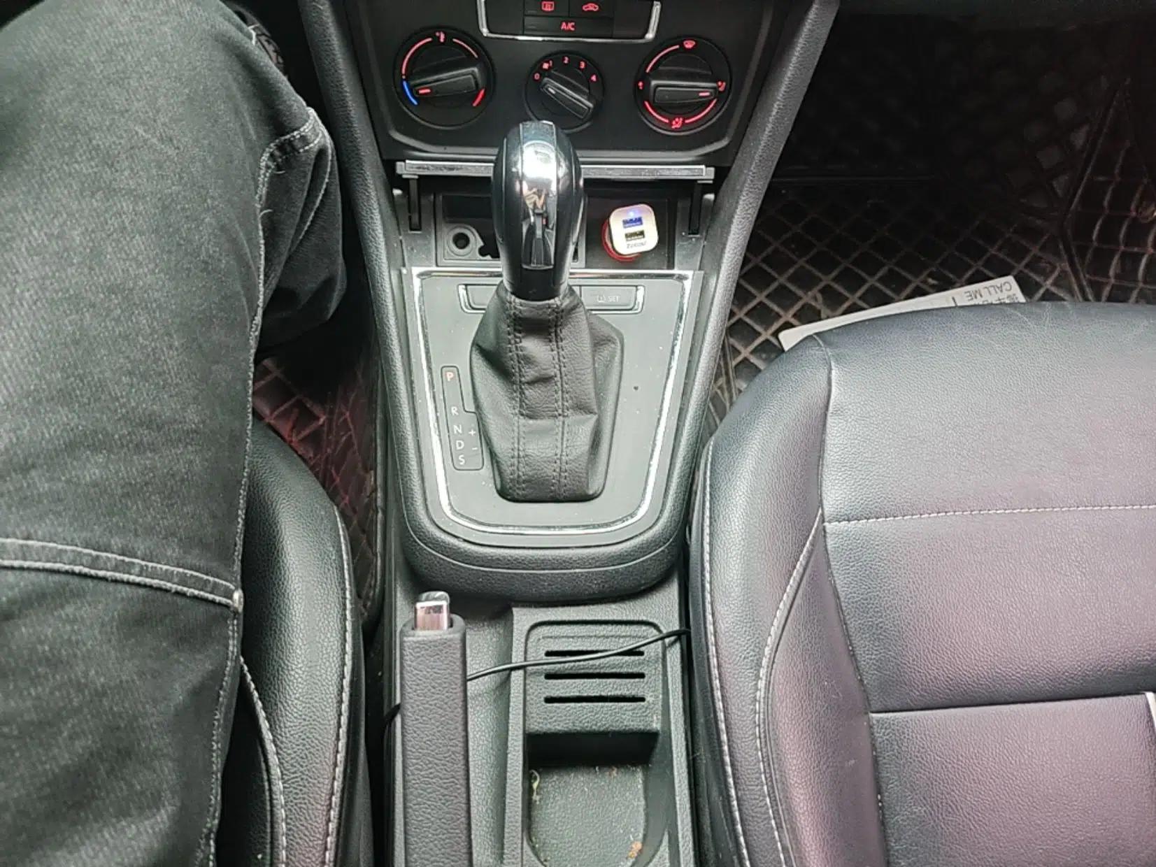 Volkswagen C-TREK 2018 1.5L Automatic Fashion Model — миниатюра 17