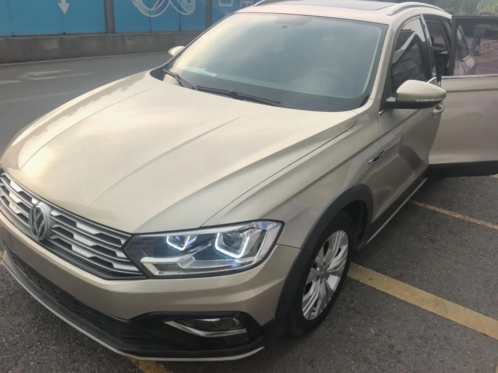 Volkswagen C-TREK 2017 1.6L Automatic Comfort Model — миниатюра 1