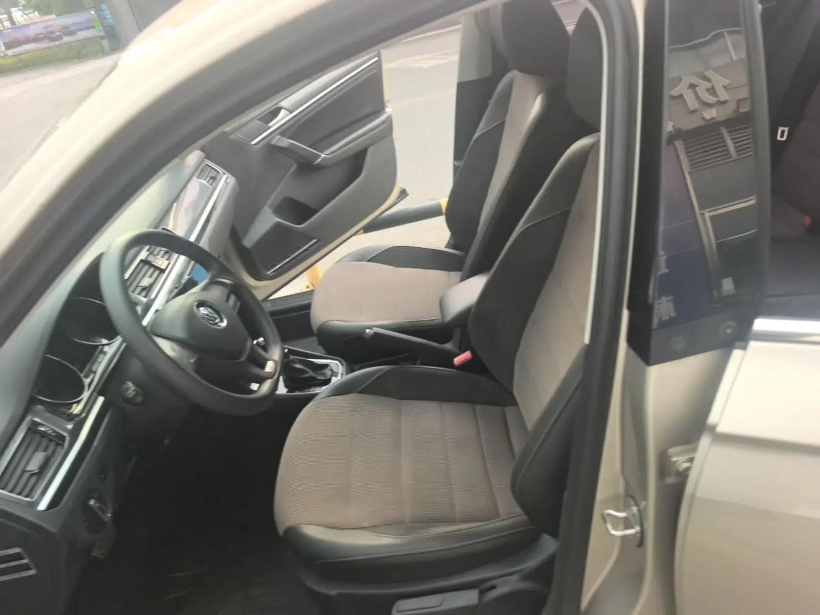 Volkswagen C-TREK 2017 1.6L Automatic Comfort Model — миниатюра 18
