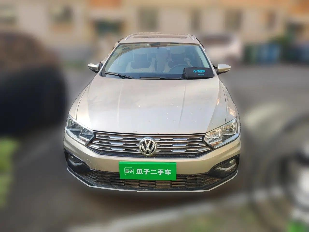 Volkswagen C-TREK 2017 1.6L Automatic Comfort Model — миниатюра 2