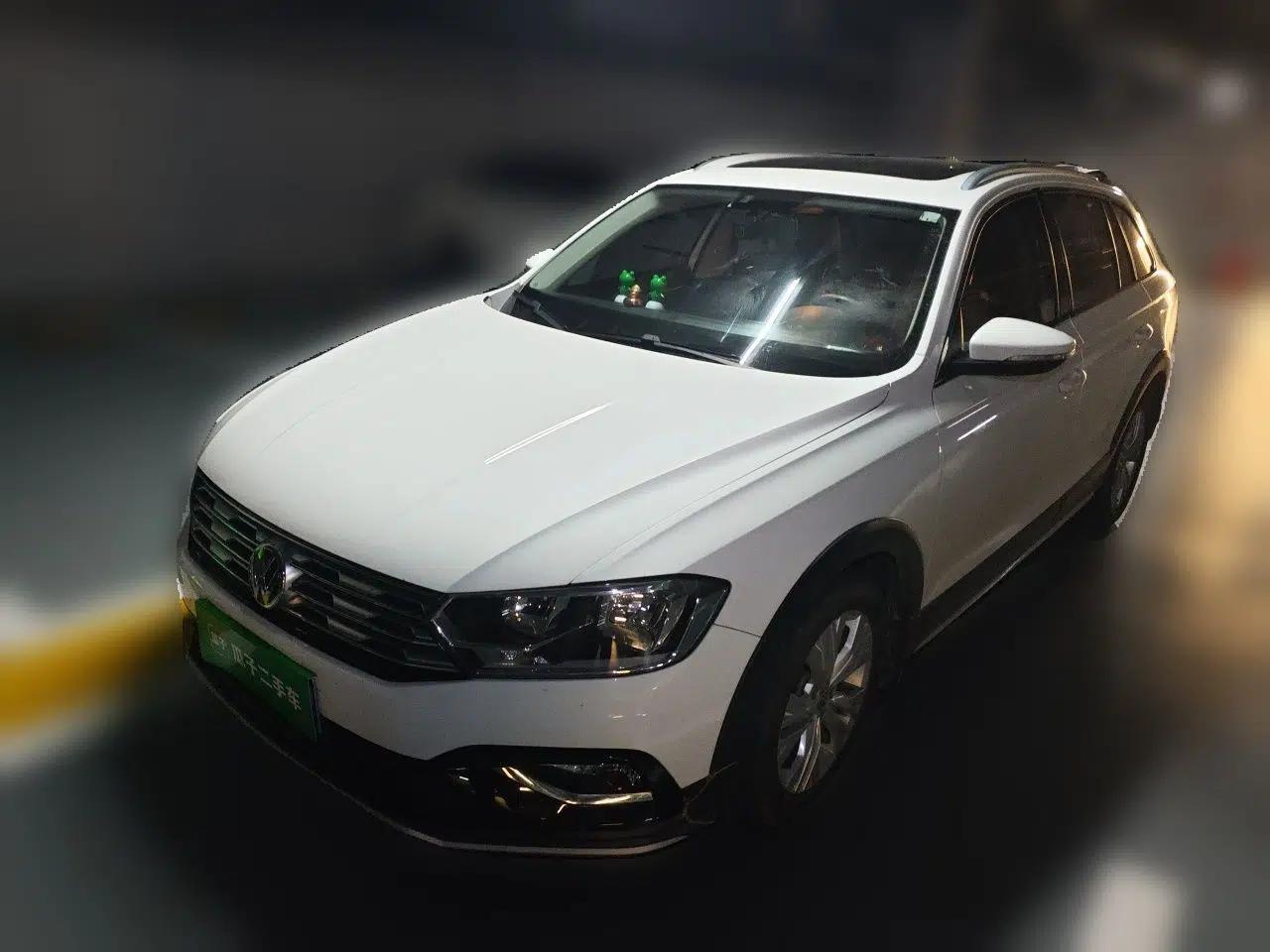 Volkswagen C-TREK 2017 1.6L Automatic Comfort Model — миниатюра 1